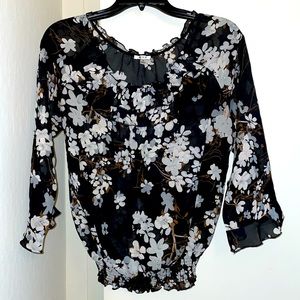 NICOLA Black Floral White Flowers Top Blouse Size Med